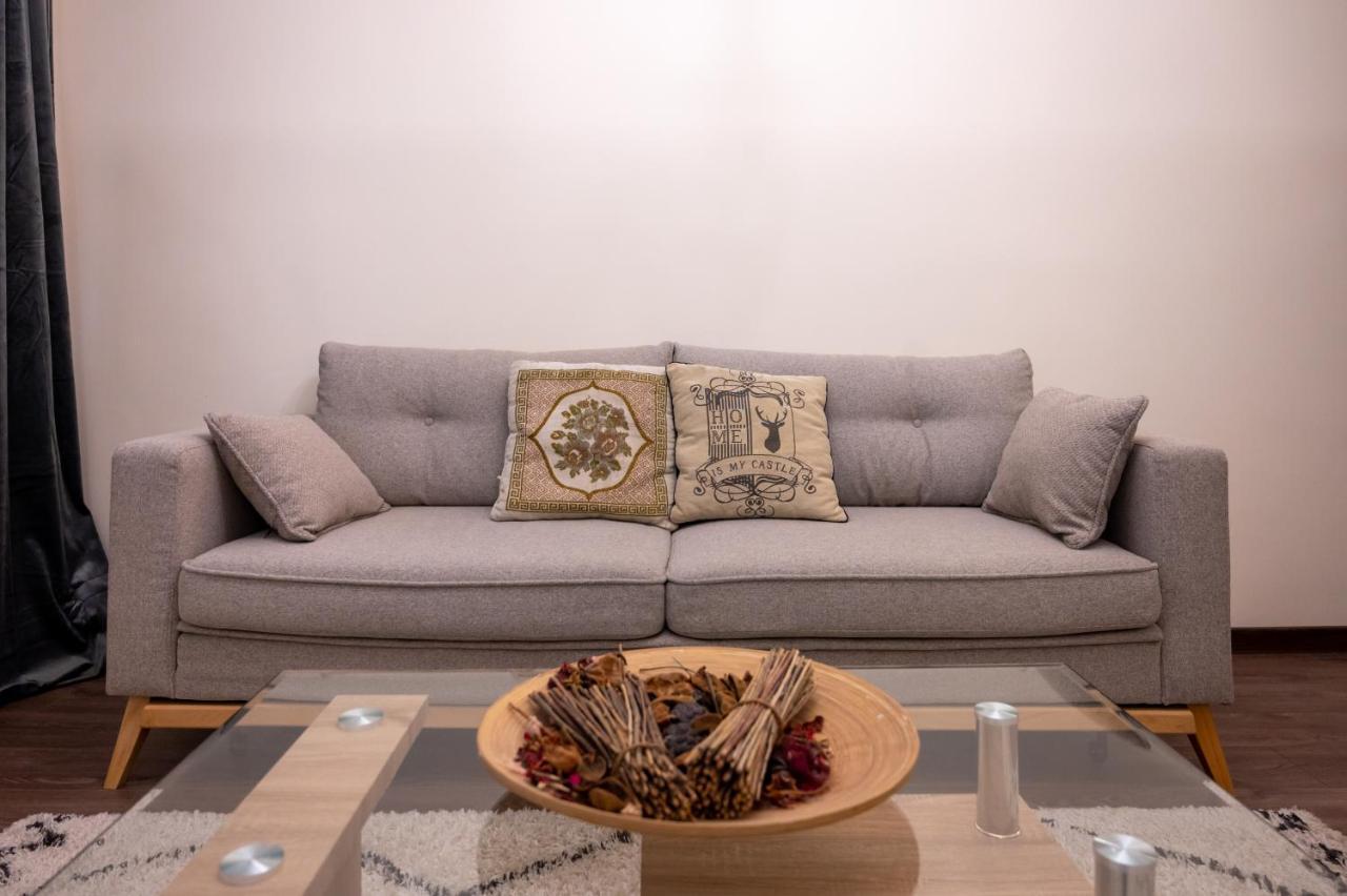 Design 1Bdr Apartment In Top Center - Free Parking Sofia Exterior foto